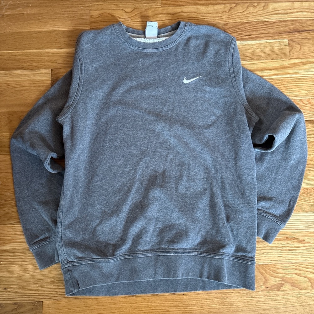 Nike Men's Charcoal Crewneck Sweater Vintage